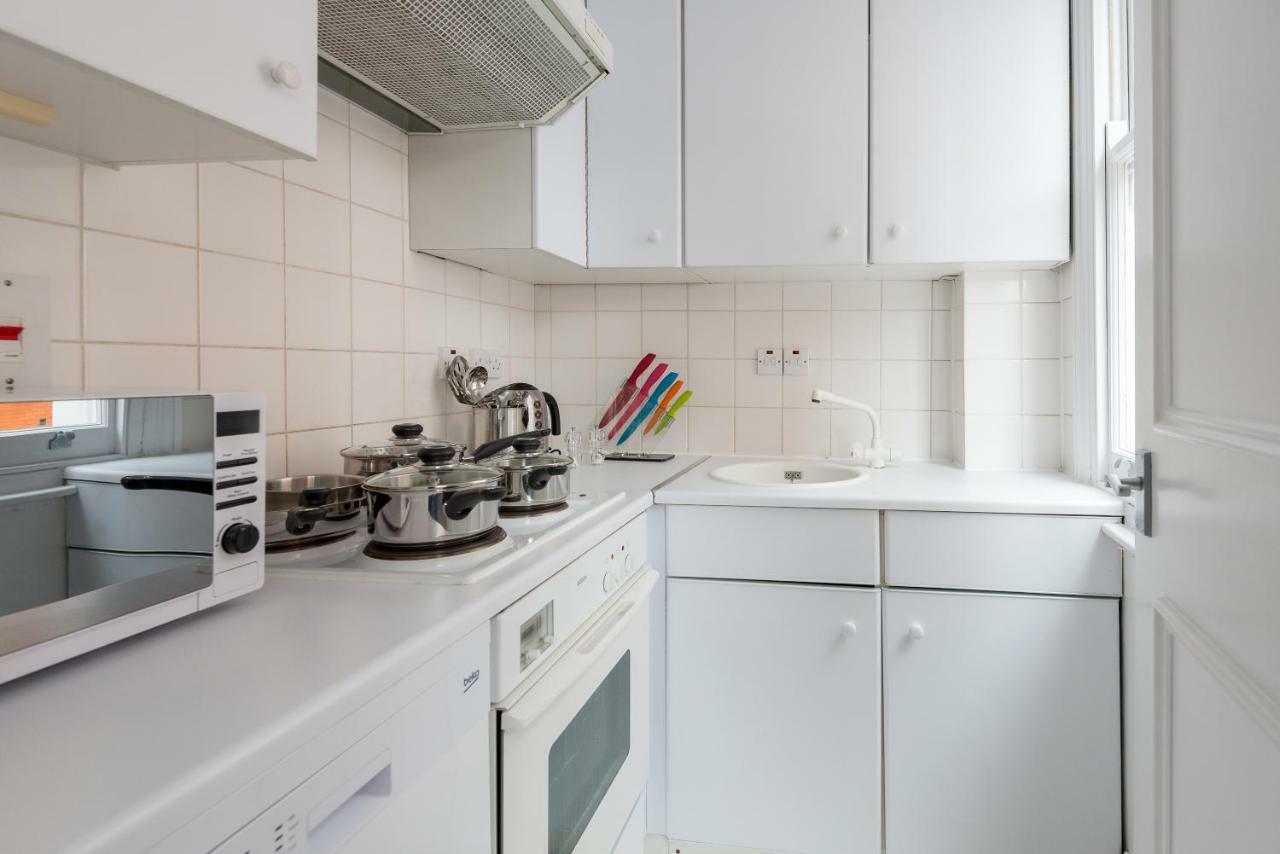 One Bedroom High Street Kensington Apartment Лондон Екстериор снимка